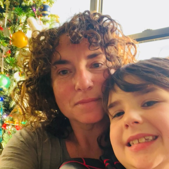 Meet your Posher, Erin - Picture 2 of 3